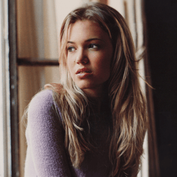 Mandy Moore Ultimate
