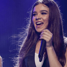 Hailee Steinfeld (Pitch Perfect Version) Image