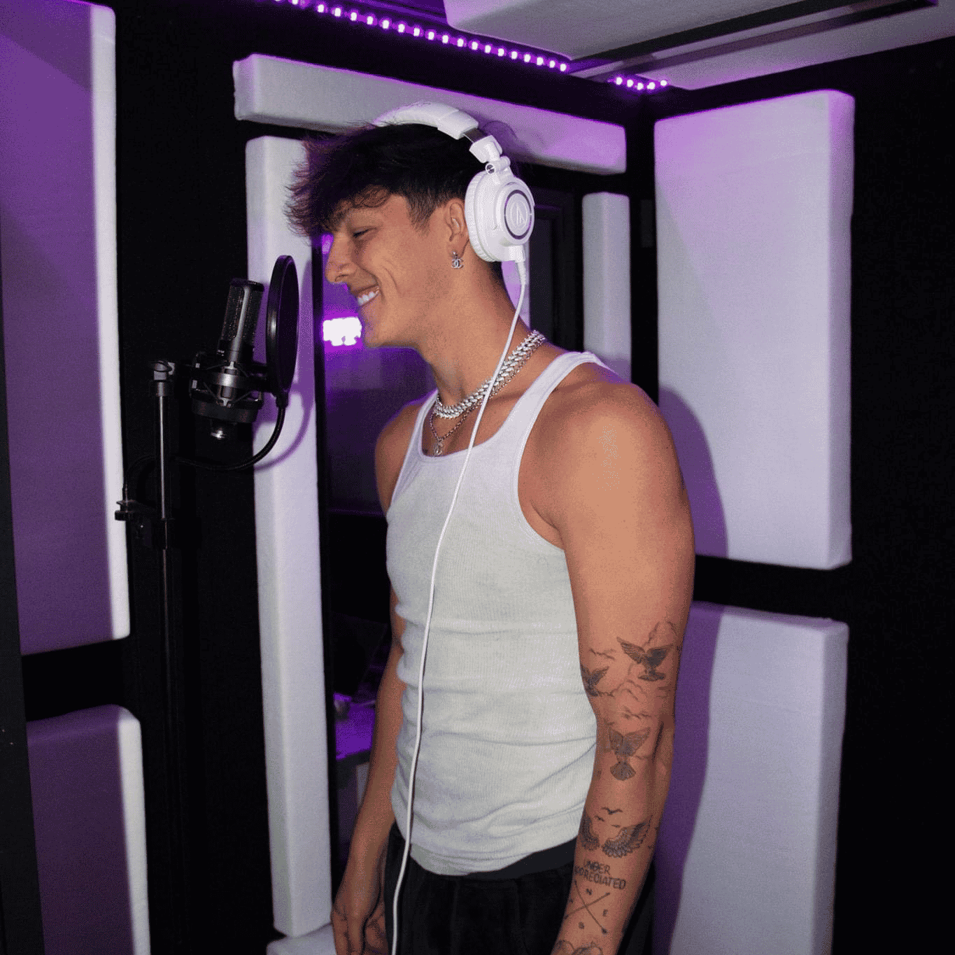 Tayler Holder ai Image