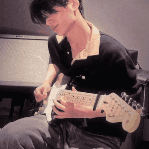 Park Jongseong (JAY EN-) AI Voice