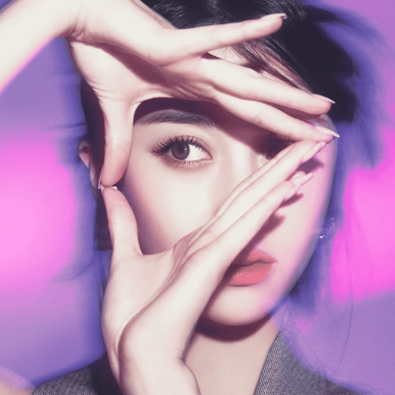 LESSERAFIM Yunjin Image