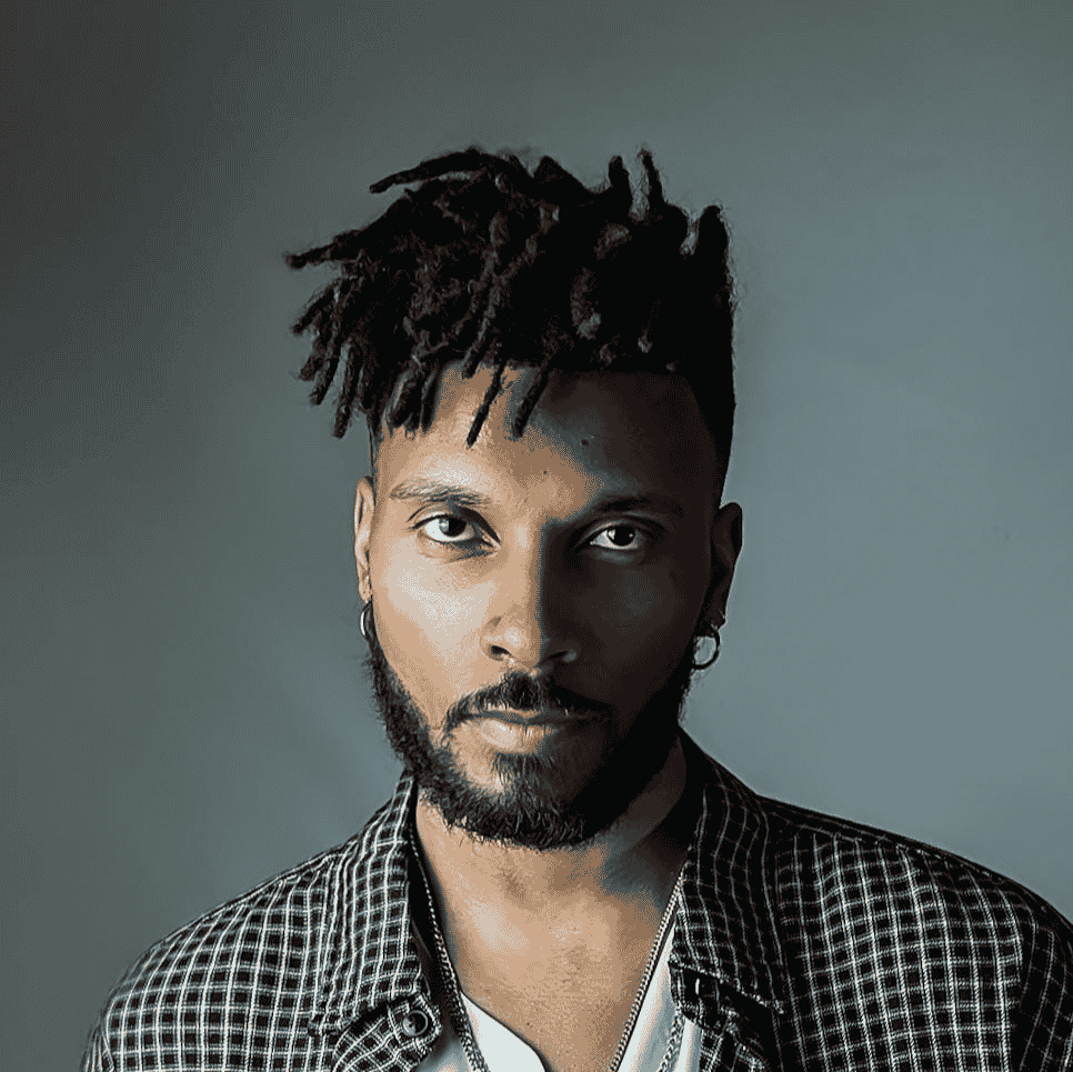 Louis Emrys (Monnekyn vox) AI Voice