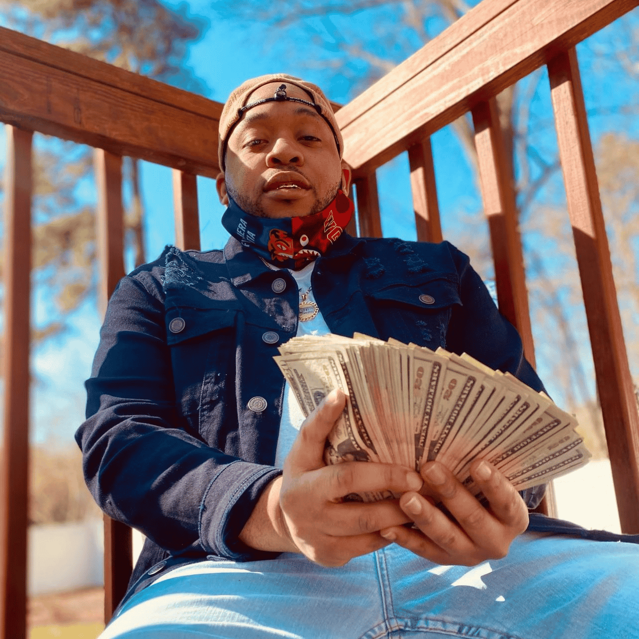 Hollywood Phew Model Image