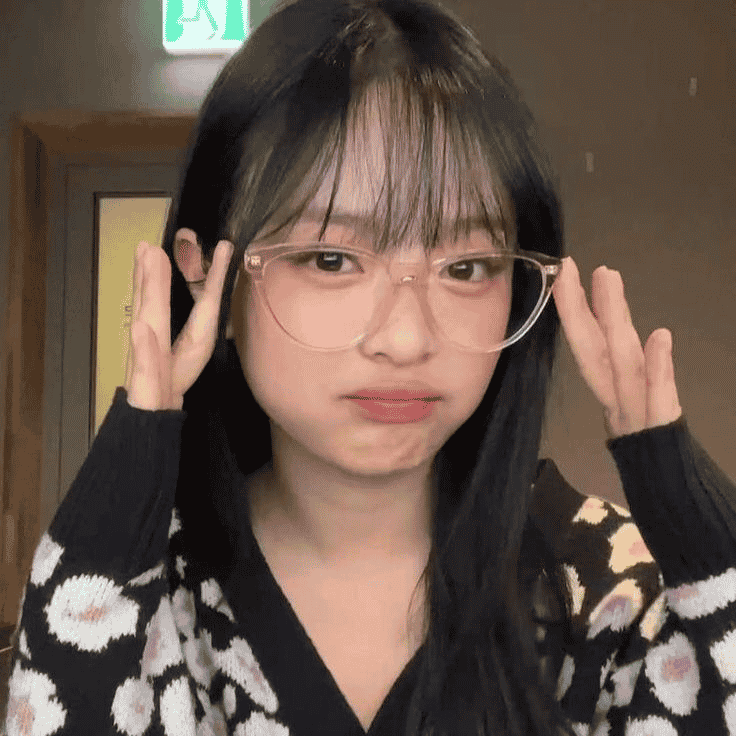 Newjeans Hanni Pham Image