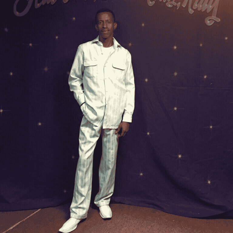 Decarlos bonds Image