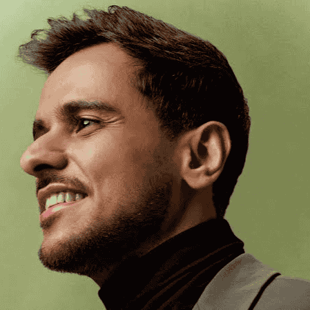 ayth عايض AI Voice