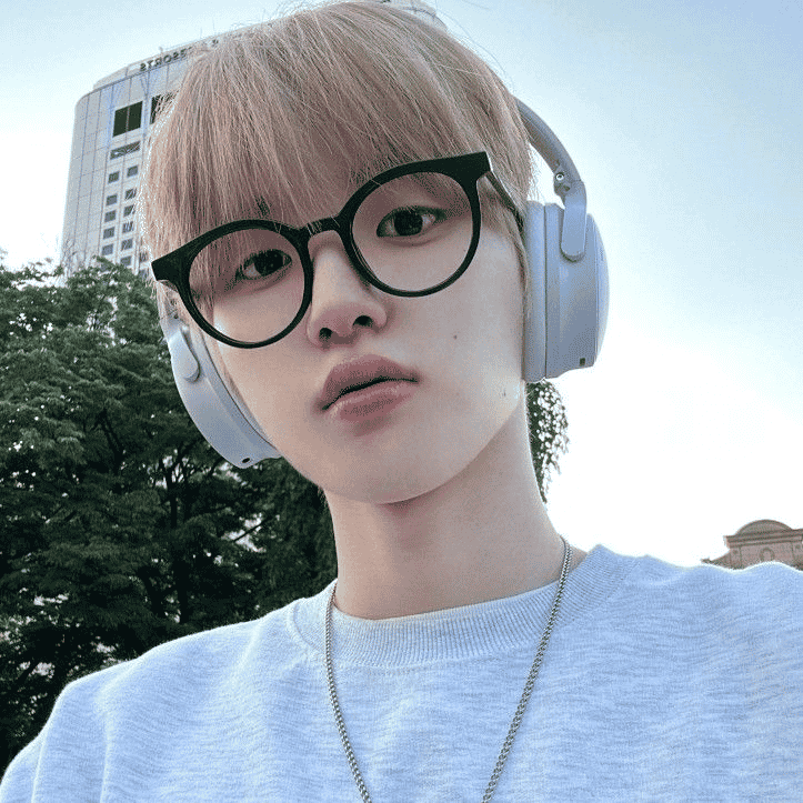 Moon Hyunbin  AI Voice