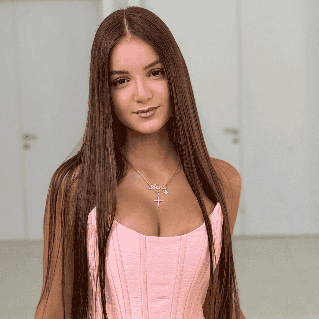 Anna Gjebrea AI Voice