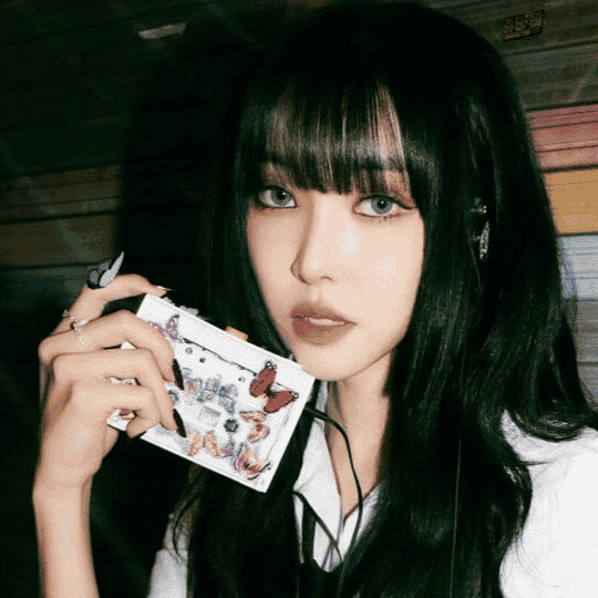 Yuju (GFRIEND) Image