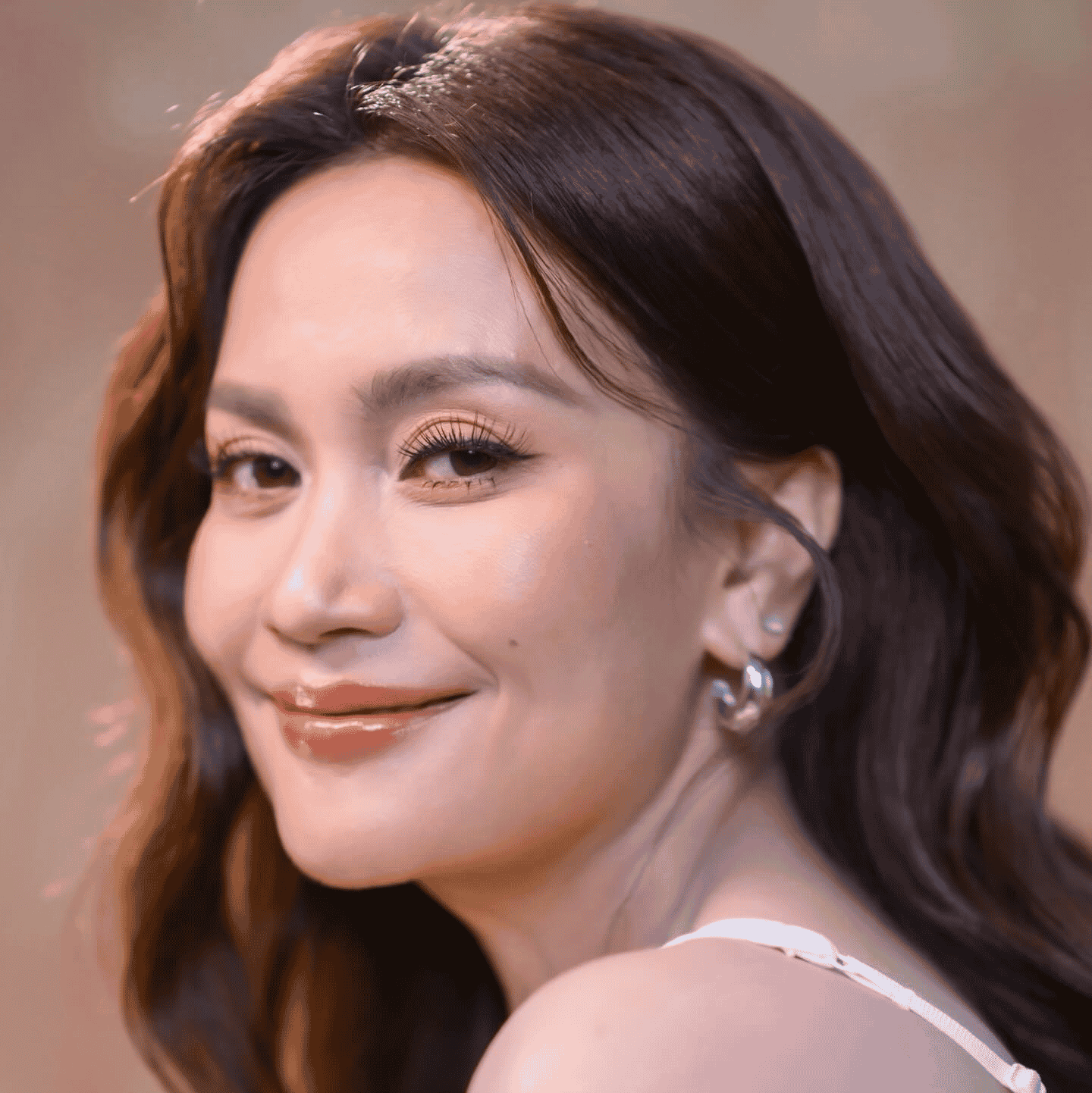 Kantong Thungngern (ก้านตอง ทุ่งเงิน) AI Voice