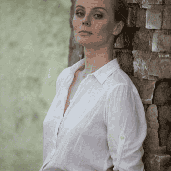 Anastasia Savosina AI Voice