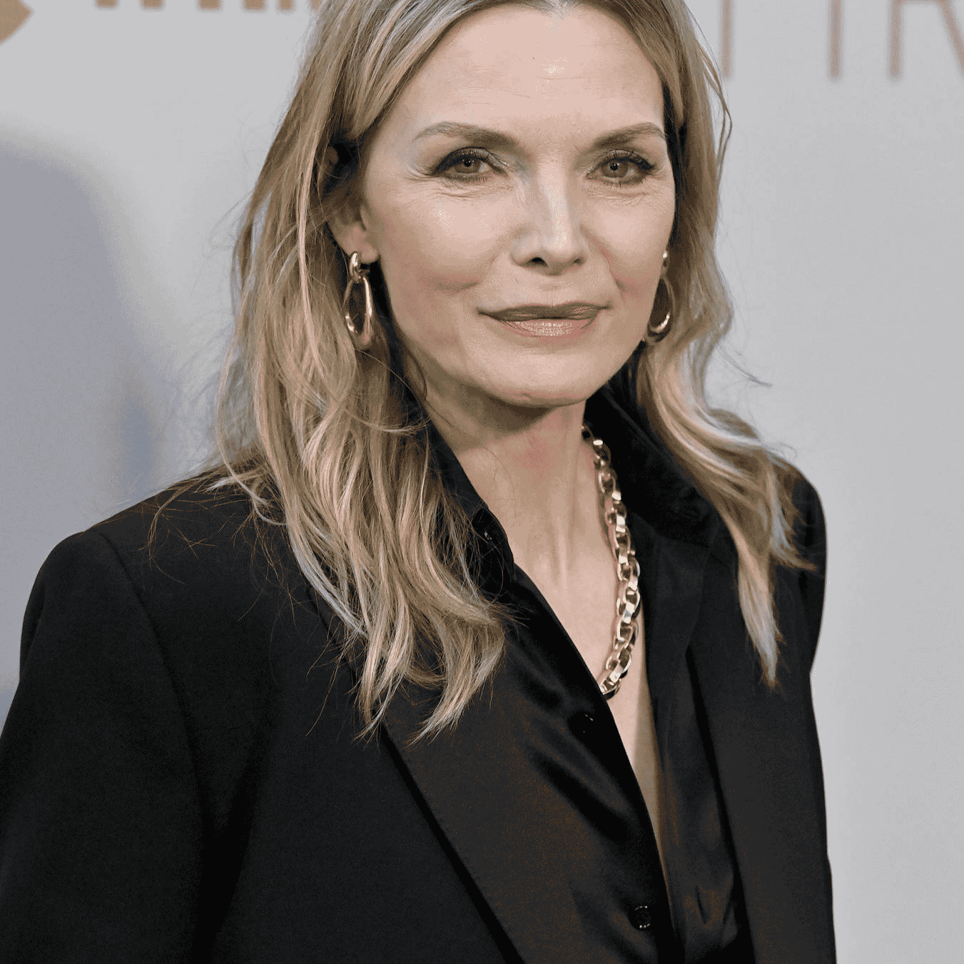 Michelle Pfeiffer AI Voice