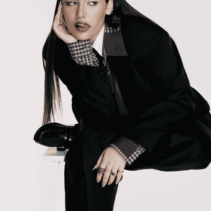 Sienna Spiro AI Voice
