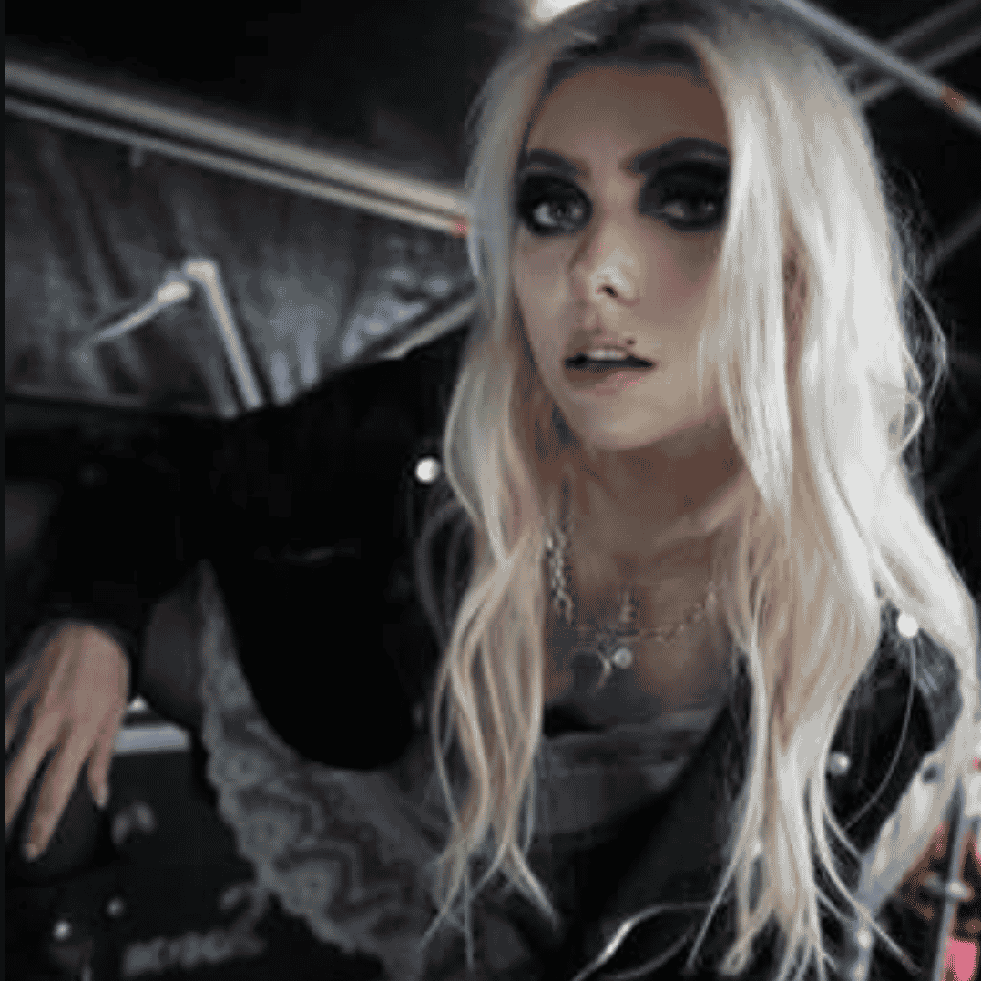 Taylor Momsen  AI Voice