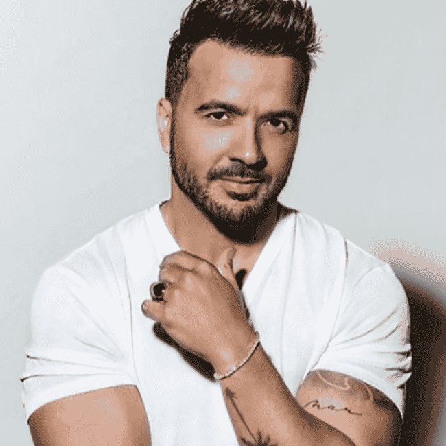 Luis Fonsi Image