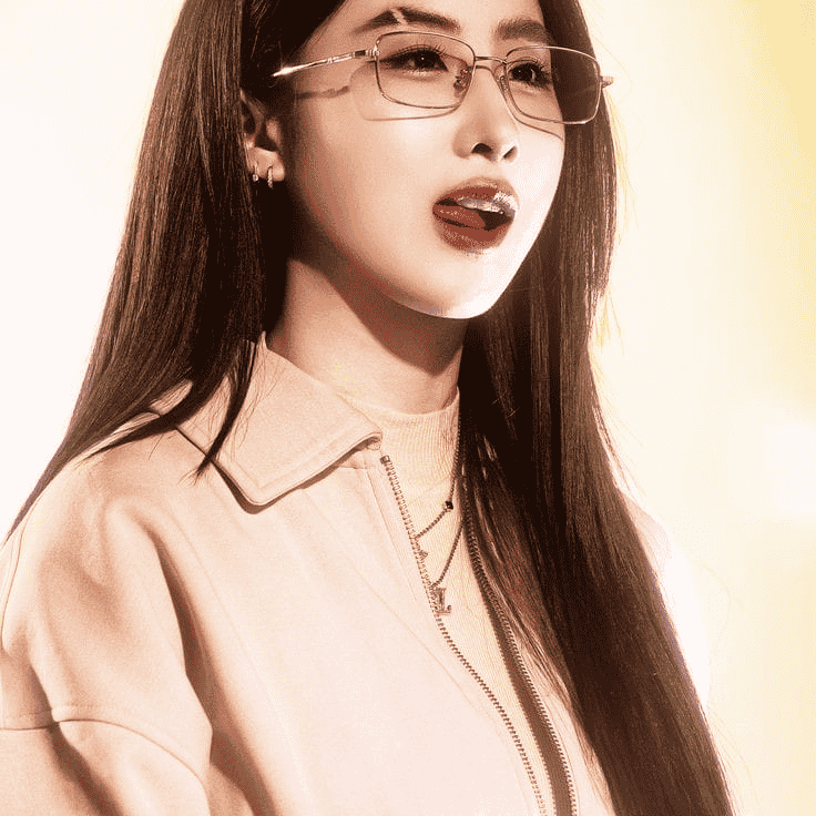 Yoko Apasra Image