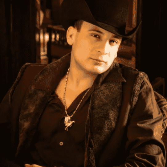 Valentín elizalde. AI Voice