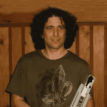 Andrés Calamaro  AI Voice