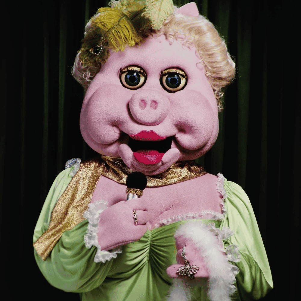 Madame Oink (Chuck E. Cheese) AI Voice