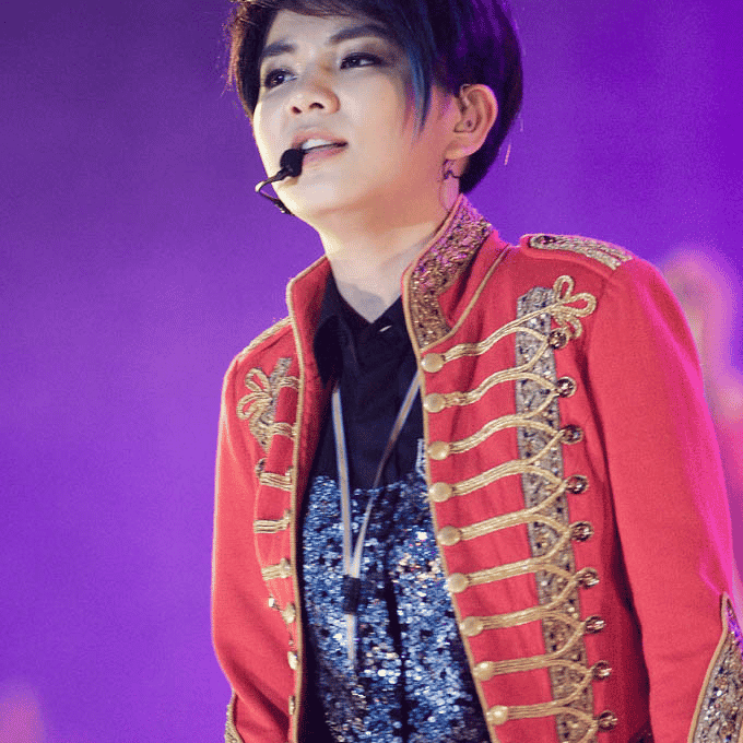 Ella Chen AI Voice