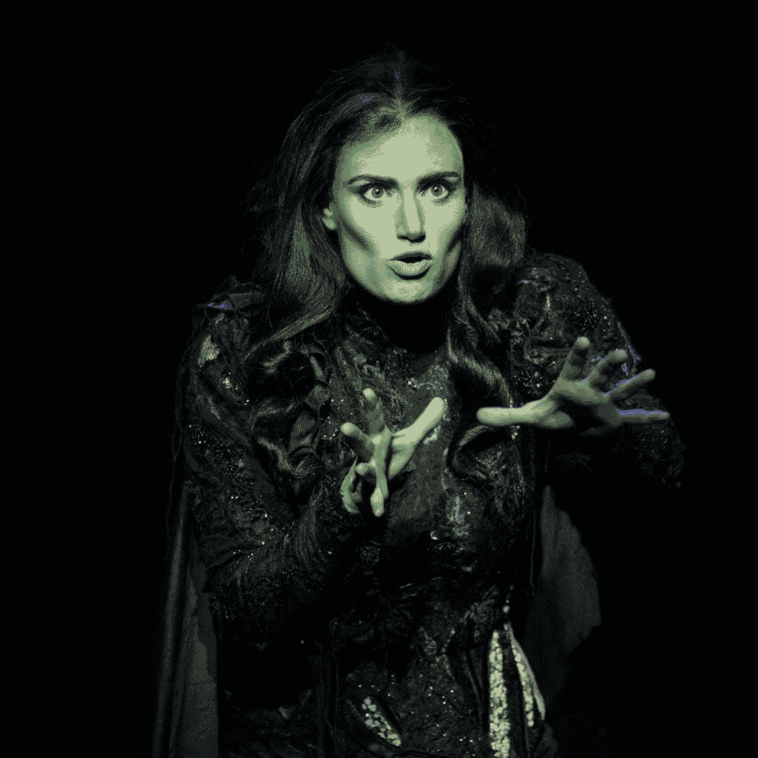 Idina Menzel (Elphaba) AI Voice