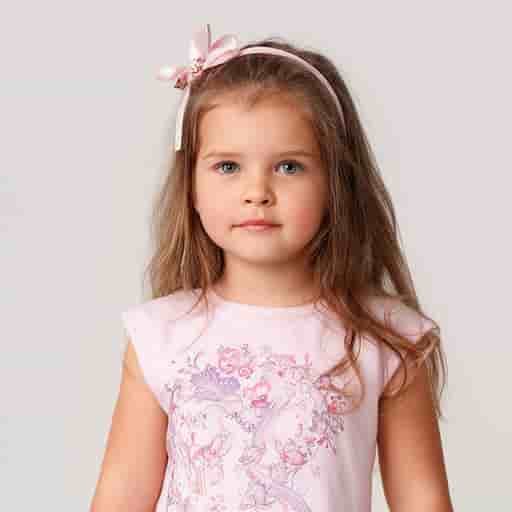 voice2063186567236845570 AI Voice