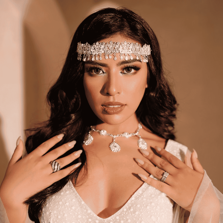 Yazmin Aziz AI Voice