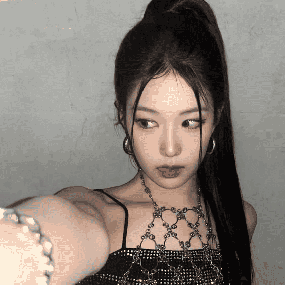 IZNA - YOON JIYOON AI Voice