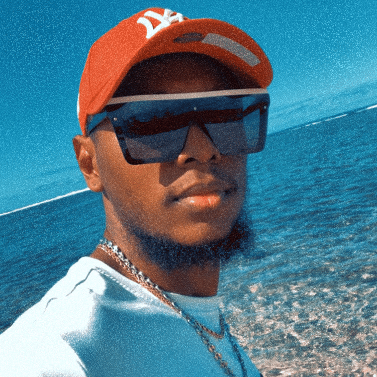 GwadaOfficiel profile picture