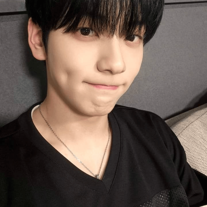 thvxjkxyjxsb profile picture