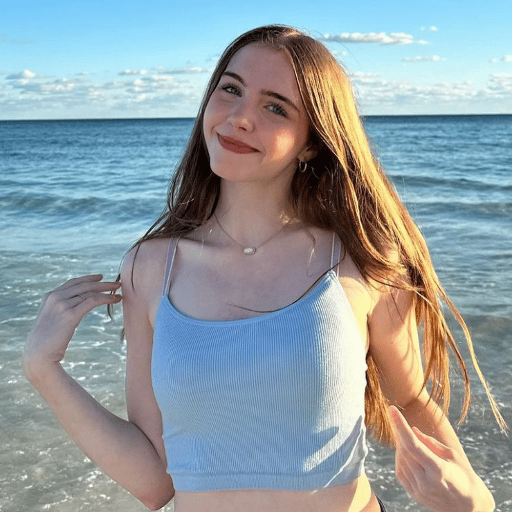 Lily Reeder v3 AI Voice