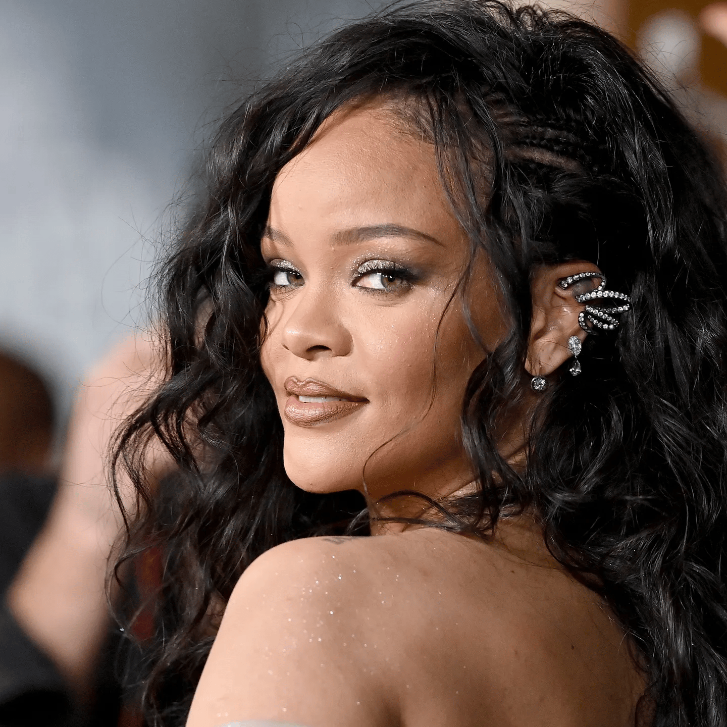 Rihanna et l'heritiere des basques AI Voice