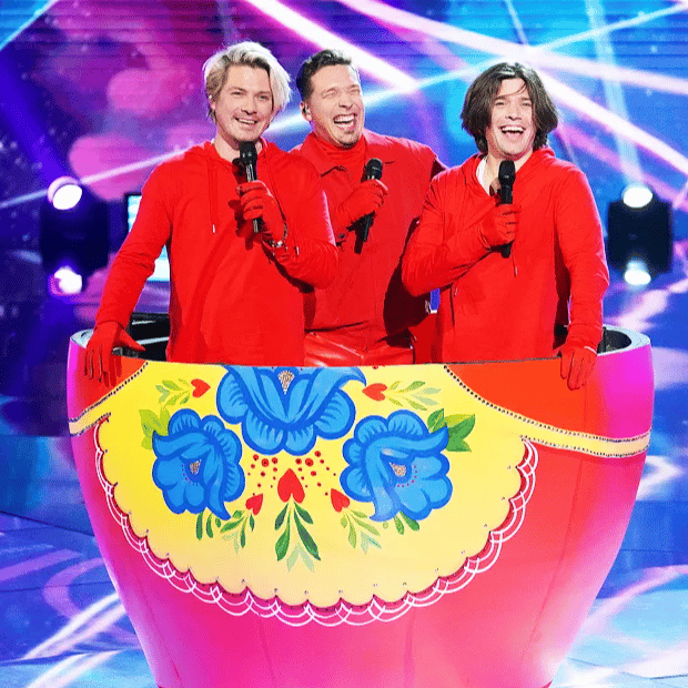 Hanson (Russian Dolls) AI Voice