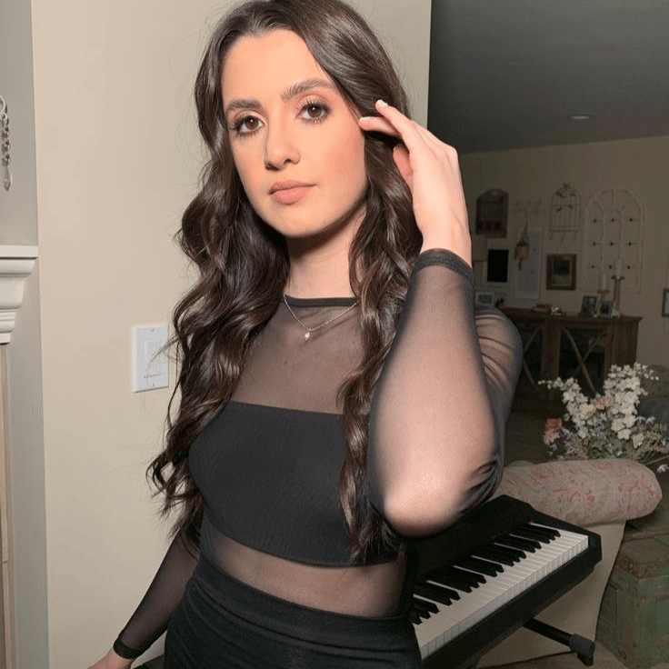 Laura Marano AI Voice