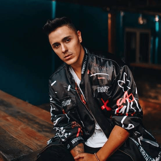 Joey Montana  AI Voice