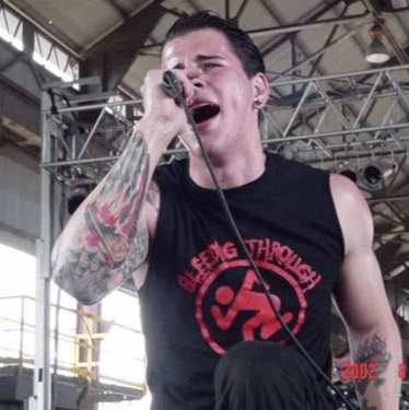 M shadows 2002screaming vocals AI Voice