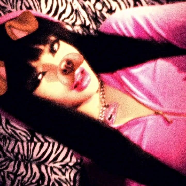 almondpeach79877 profile picture