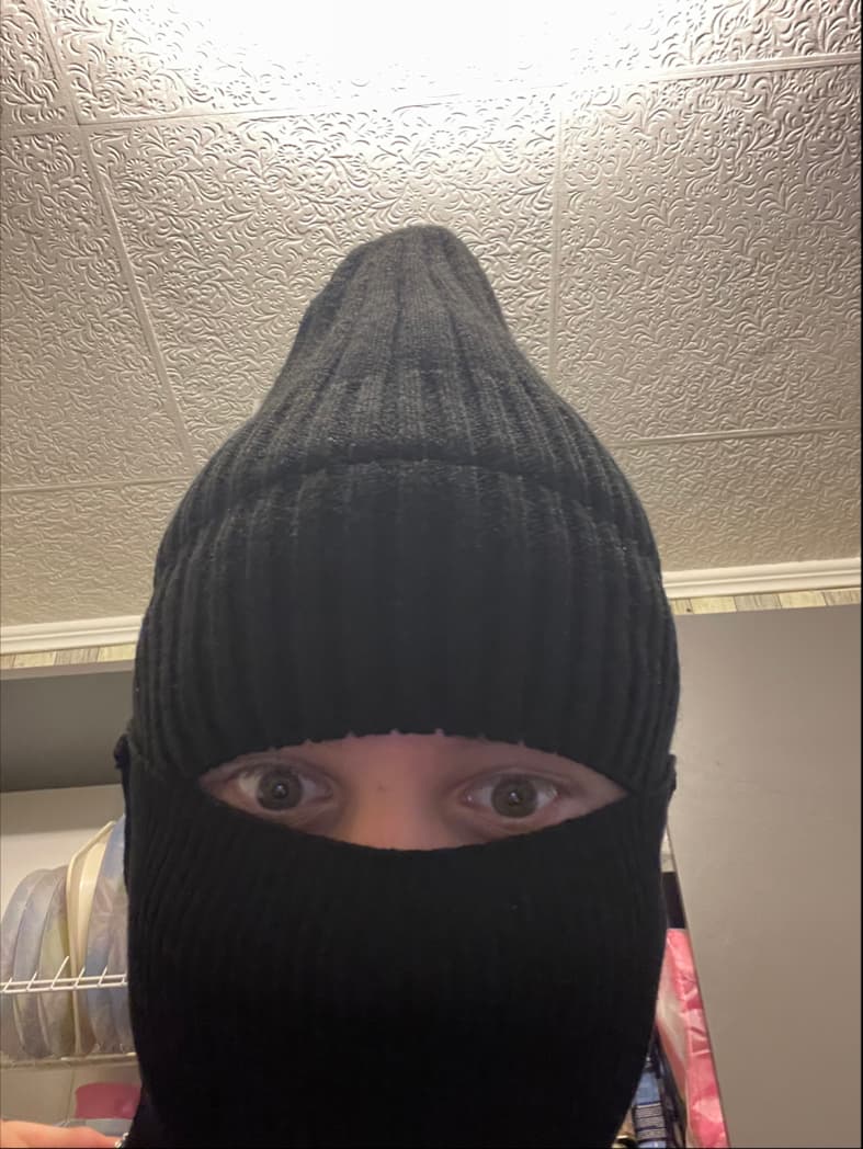 holyss profile picture