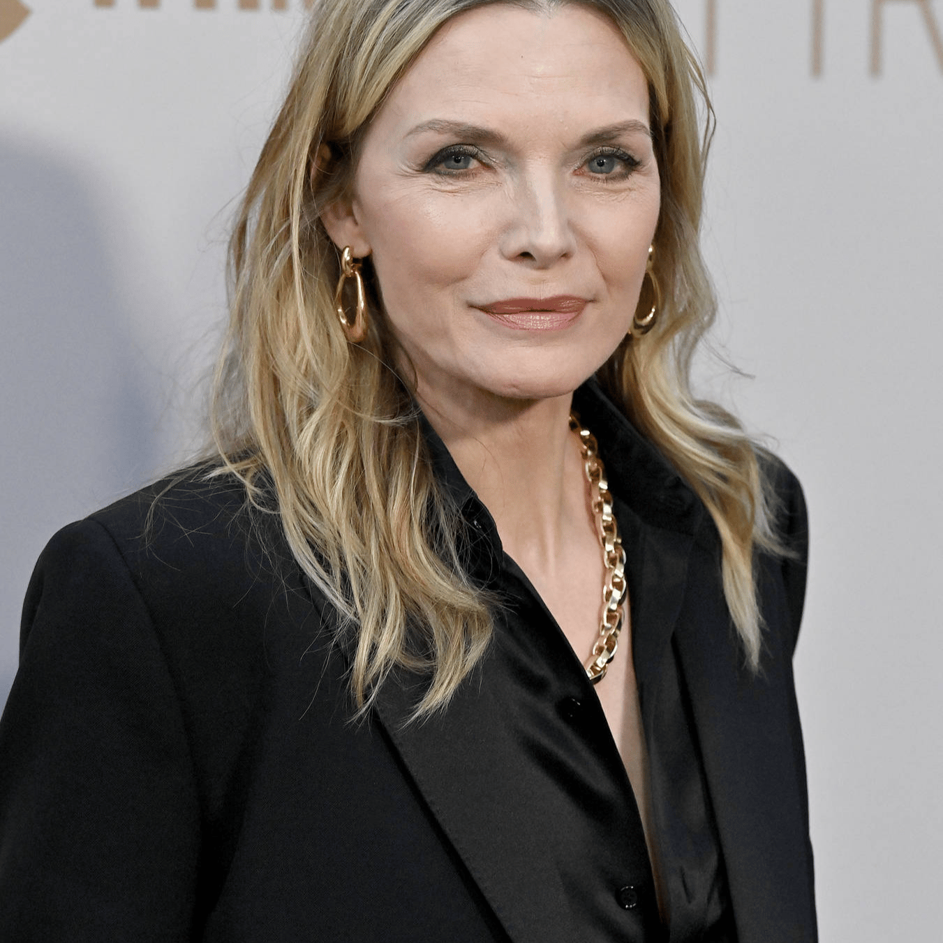 Michelle Pfeiffer AI Voice