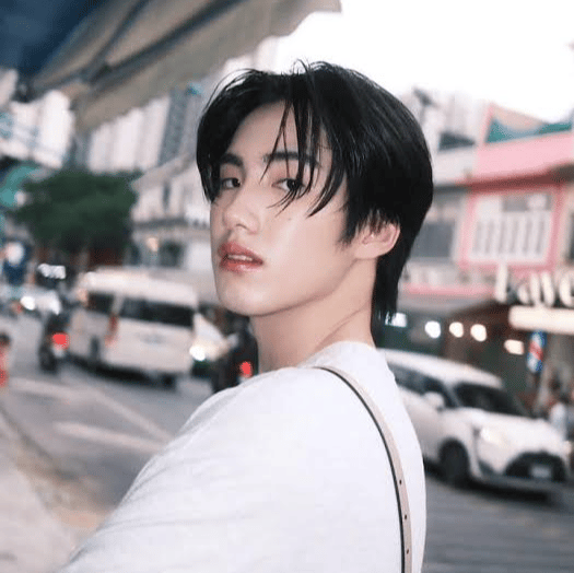 Phutatchai bus because of you I shine AI Voice