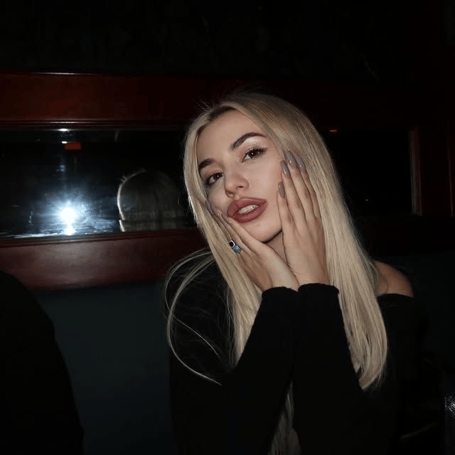 Ava Max Aii AI Voice