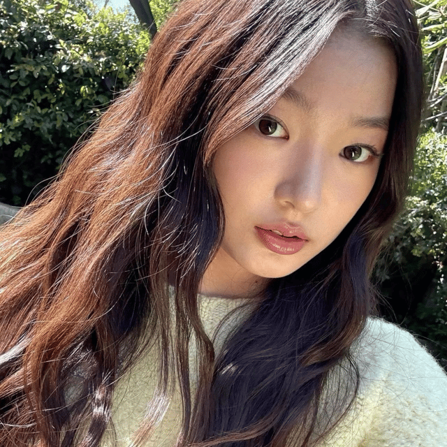Yoonchae (kateseye)