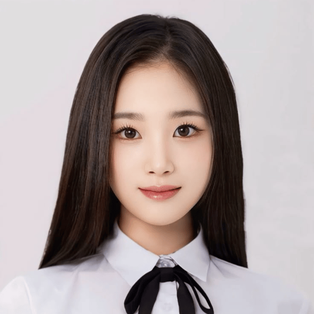 JiYeon (TripleS)