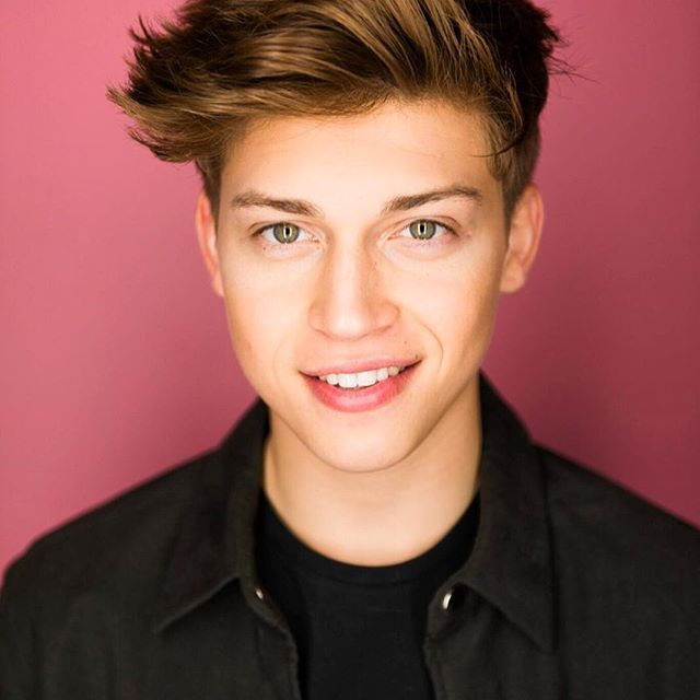 Ricky Garcia 