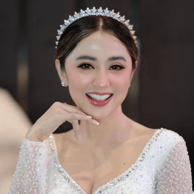 Dewi Perssik