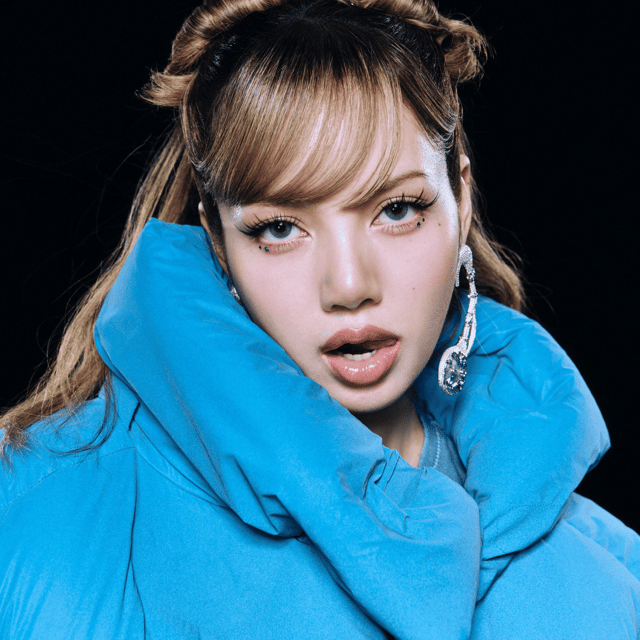 Lisa from BLACKPINK (All-Rounder)