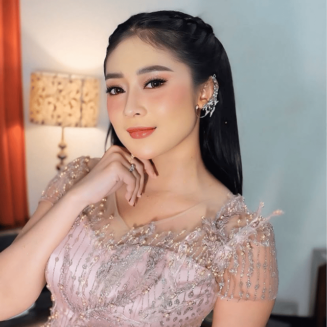 Putri Andiri (DUO ANGGREK)
