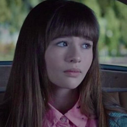 Violet Baudelaire (Malina Weissman)