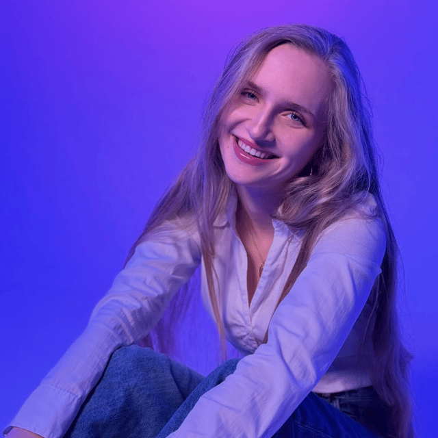 Adela "Adela" Zouharová