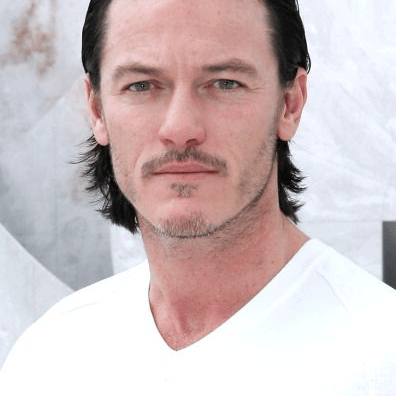 Luke Evans AI Voice